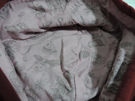 ruler hoody hand print burgundy.JPG